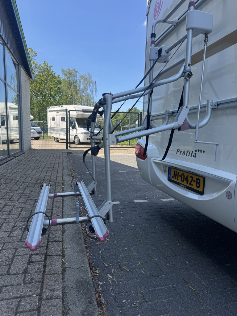 Eura Mobil Profila T 670 SB foto: 23