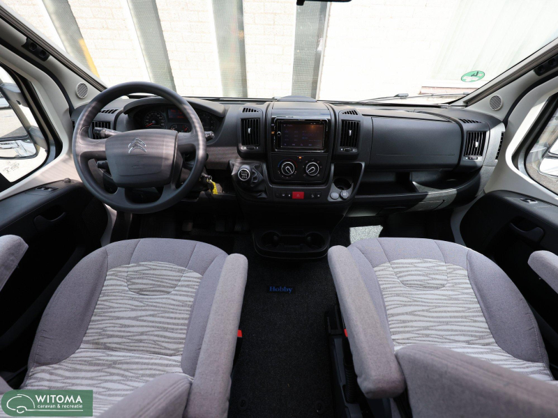 Hobby Optima Ontour V65 GE  foto: 18