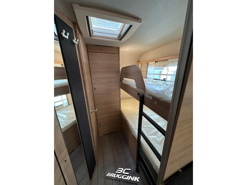 Knaus Sudwind 60 Years 500 QDK STAPELBED MET MAGNETRON  foto: 8
