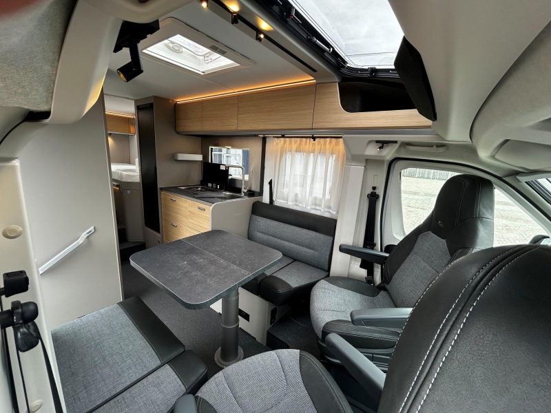 Adria Compact Select DL Grote koelkast, Luifel  foto: 9