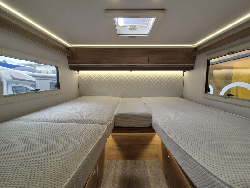 Adria Matrix M 670 SL 160 PS L&auml;ngsbetten Foto: 10