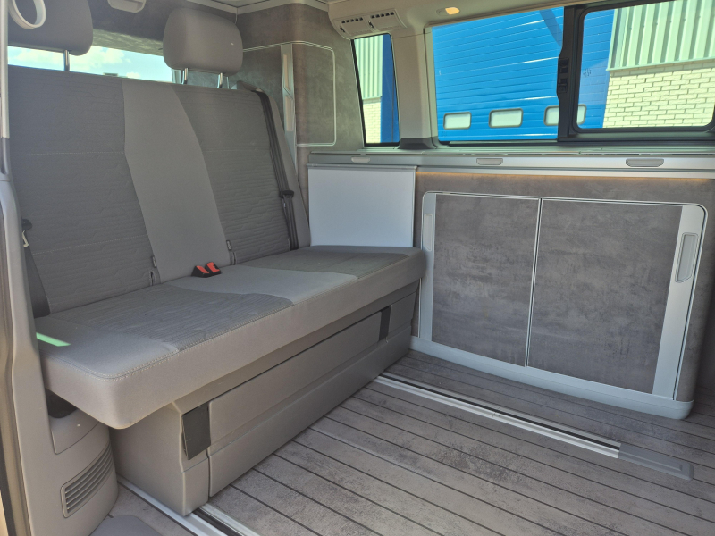Volkswagen T6.1 California Ocean DSG 2023  foto: 9