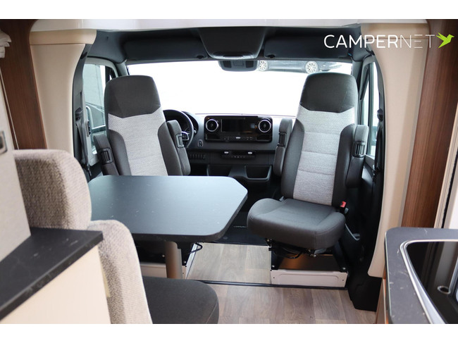 Hymer BMC-T 580 177hp Automatic | Single beds | LPG installation | Roof air conditioning | Solar panels | Hymer SLC Chassis | Bicycle rack | Bearlo photo: 9