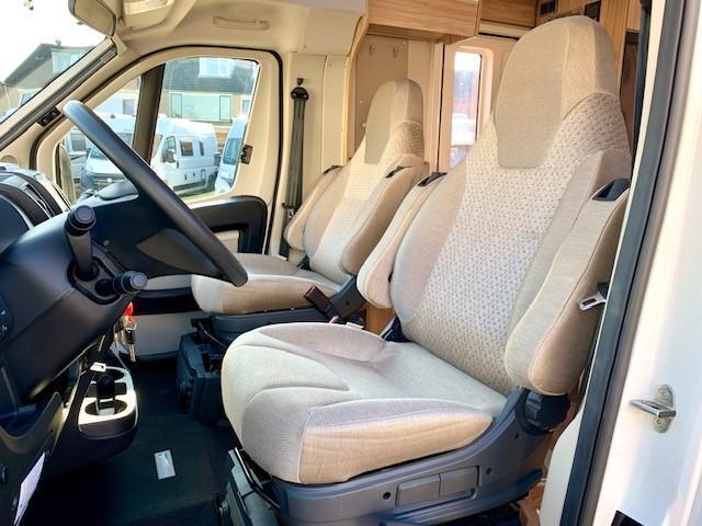 Hymer T 598 GL |DAKAIRCO | ZONNEPANEEL foto: 4