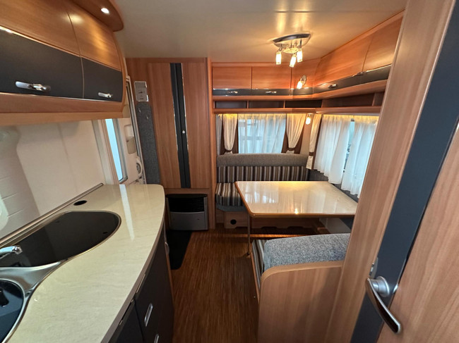 Hobby De Luxe 440 SF photo: 20