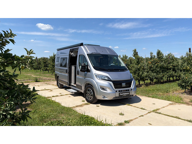P&ouml;ssl Summit Shine 600 L AUTOM&Aacute;TICO/ACC/ENGANCHE DE REMOLQUE/2 BATER&Iacute;AS/DUO DE GAS/FRENO DE MANO EL&Eacute;CTRICO/TODO TIEMPO