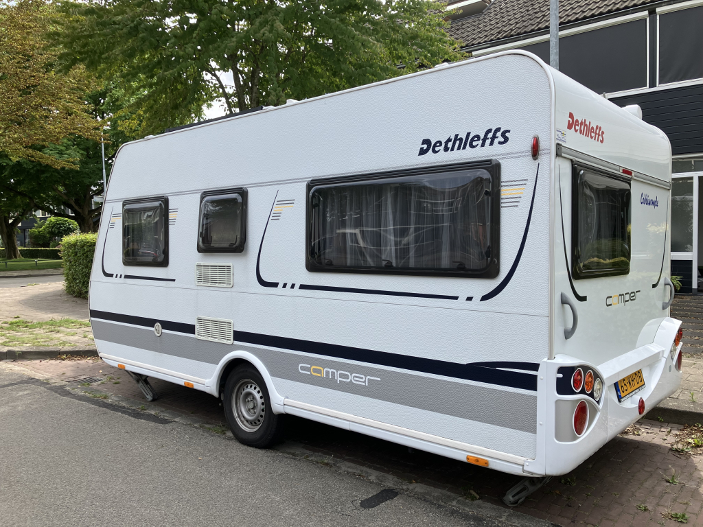 DETHLEFFS Camper 455 aus dem Jahr 2011 zu verkaufen auf CampersCaravans.nl.
