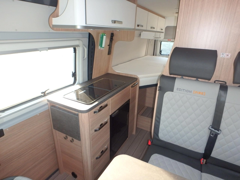 Weinsberg CaraBus 600 ME FIRE EDITION foto: 13