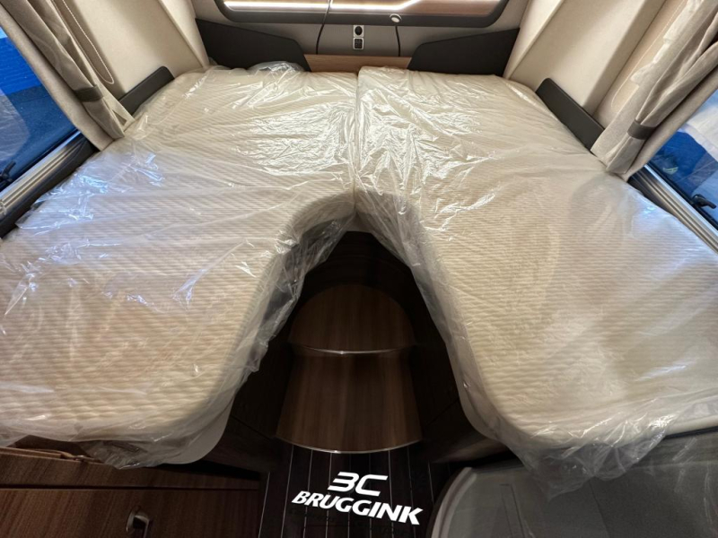 Knaus Sun I 700 LEG photo: 18