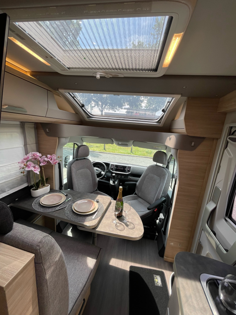 Knaus PLATINUM 650 MEG ENKELE BEDDEN AUTOMAAT foto: 17
