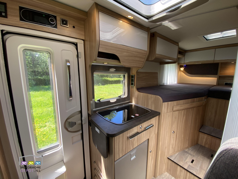 Hymer Exsis-T 374 Crossover 2022 Nieuwstaat  foto: 12