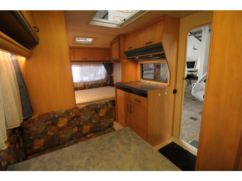 Hobby De Luxe 400 SF Voortent + voortentluifel  foto: 11