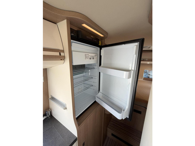 Malibu 640 LE Charming GT 9T-Automatic Single Beds Skyview Bike Swing photo: 16