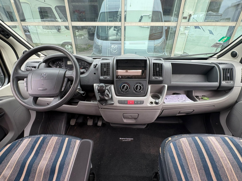 Globecar Globescout 600 130CV, Cama fija, Toldo foto: 17