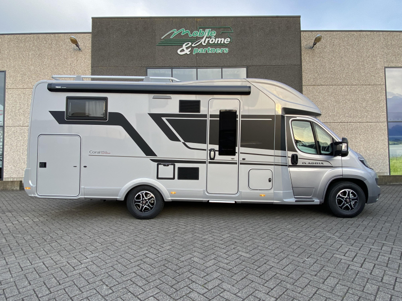 Adria Coral Supreme 670 DL 180PS Automatik Foto: 1