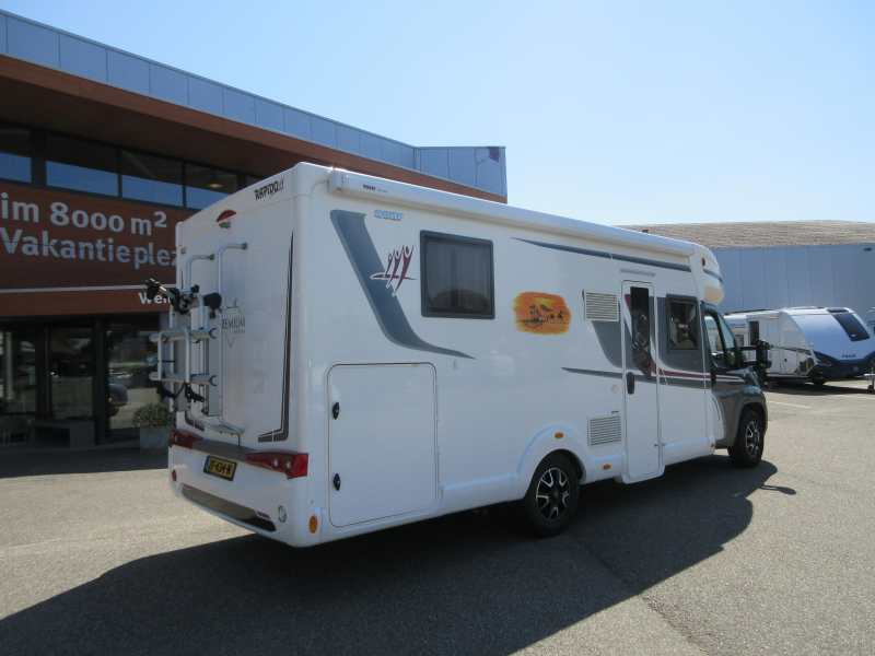 Rapido 696 F Premium Edition AUTOMAAT FACE TO FACE  foto: 16