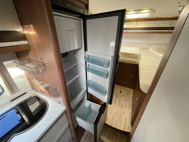 LMC Cruiser Sportline 662 G Edition 60 Jahr | Length bed | Roof air conditioning | 1st Owner | 2x Solar | Tow bar | Inverter | Camera | TV | Navi | Clima | Air suspension | Head-up display | Stabilizer legs | Lane Assist photo: 18