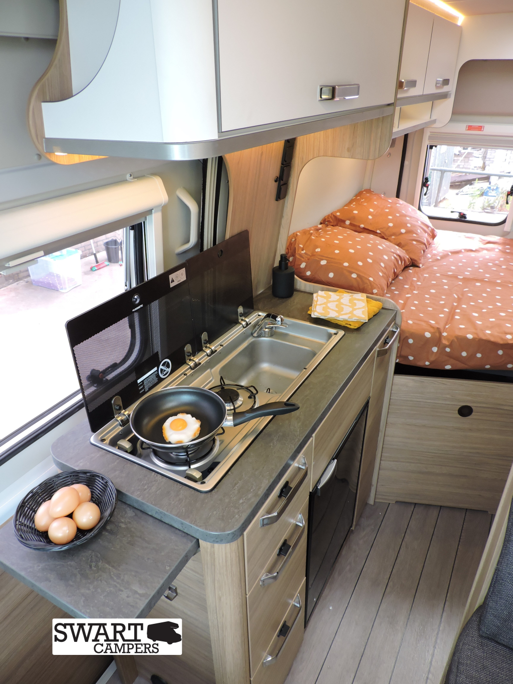 Weinsberg CaraBus 540 MQ, Dwarsbed Automaat foto: 13
