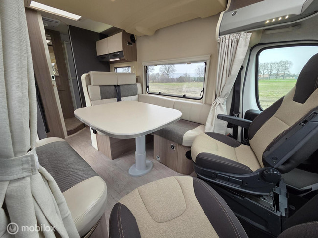 Challenger Graphite 290 camper ☆Hefbed cruise Euro-5 2015☆ foto: 10