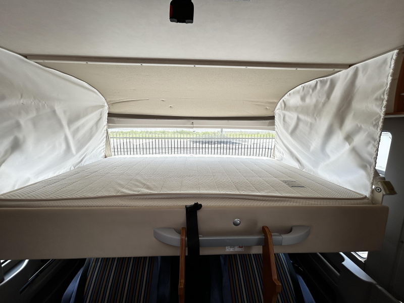 Hymer Exsis 562 Enkele-bedden/2009/Airco!  foto: 11