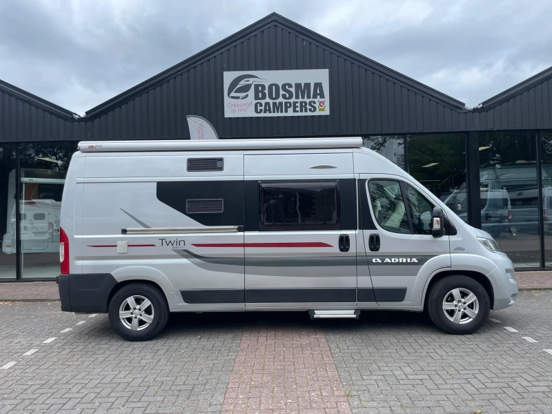 Adria Twin 600 SPT Bed Airco 49000 km 2016  foto: 7