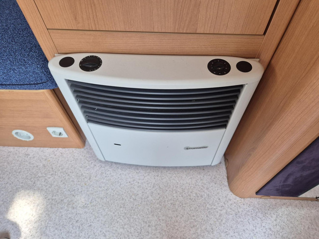 Knaus Sport 500EU enkele bedden, mover, schotel, airco VOL foto: 12