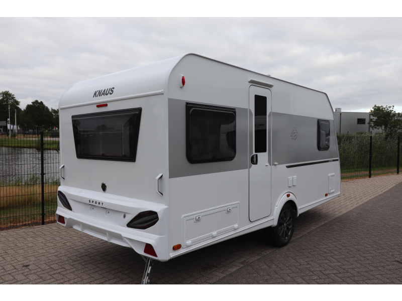 Knaus Sport Platinum 450 FU AKTION - 200 Foto: 2