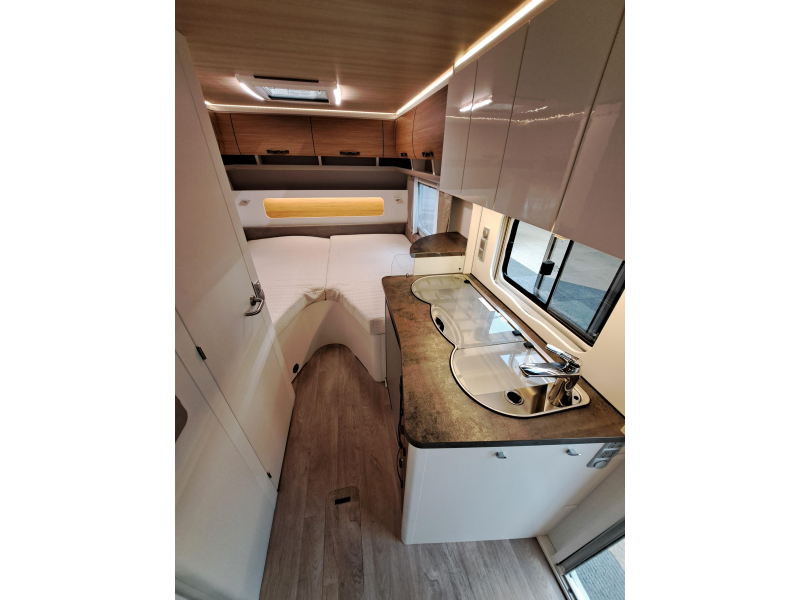 Eriba Nova Trend 480 incl. Luifel en Mover  foto: 9