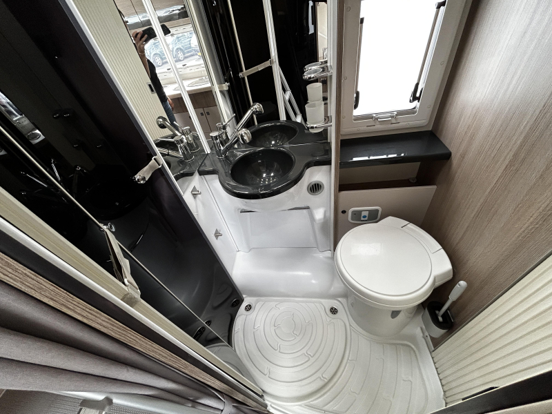 Chausson Flash 646 C Alkoven/2017/Euro-6/6.20M! Foto: 11