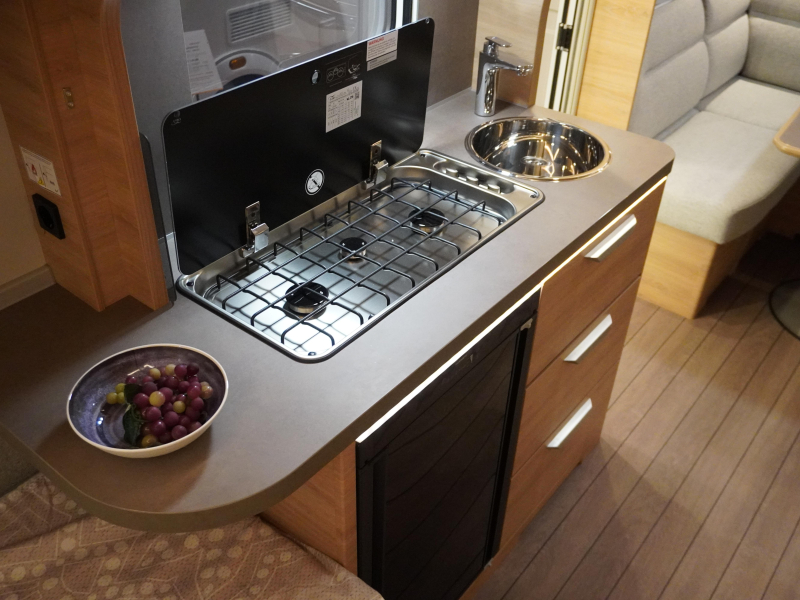 Knaus Sudwind Black Selection 500 EU !! BED VAN 217CM LANG !!!  foto: 18