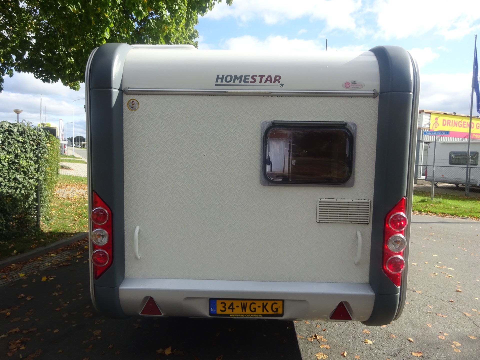 Homestar Racer 430 Vast Bed en Treinzit #TOPPER# foto: 5
