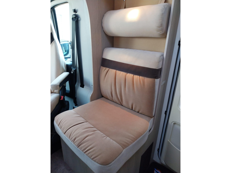 Bürstner Nexxo 728 T Met extra lage enkele bed  foto: 3