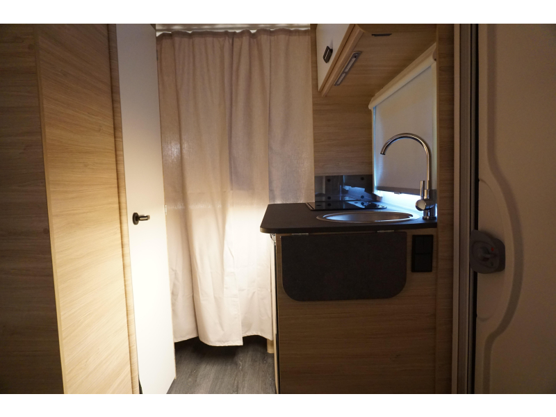 Caravelair Alba 462 peso m&aacute;ximo 1050/1300 kg foto: 13