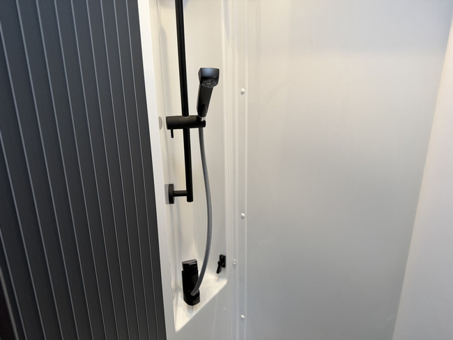 Knaus Live Wave 650 MEG Black Select Foto: 21