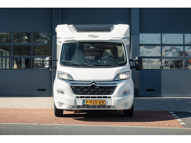 Carado T447 met hefbed foto: 1