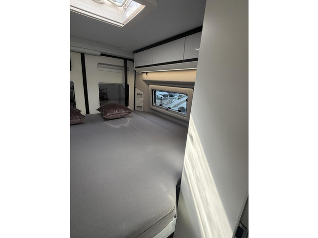 Adria Twin Supreme 640 SGX 9T-Automaat Zonnepaneel Victron Systeem foto: 17