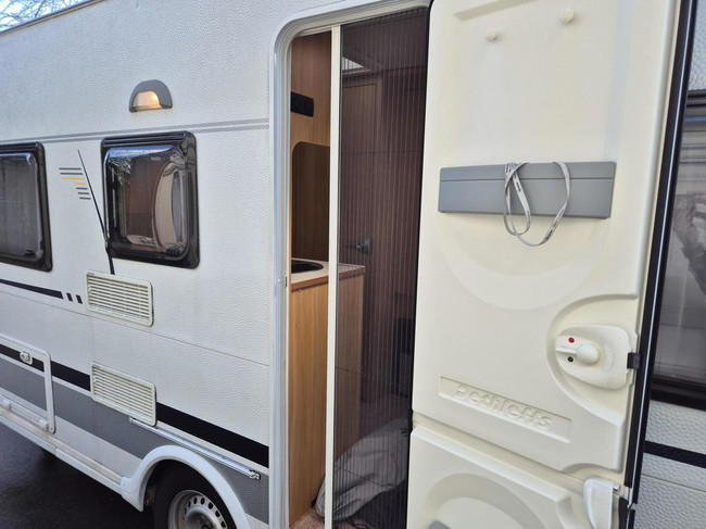 Dethleffs 430 DB Vast bed, mover, Voortent met aanbouw Bovag foto: 7