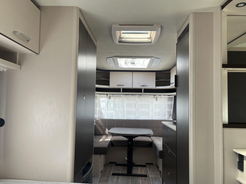 Dethleffs C'Go 495 FR Cassette Awning photo: 3