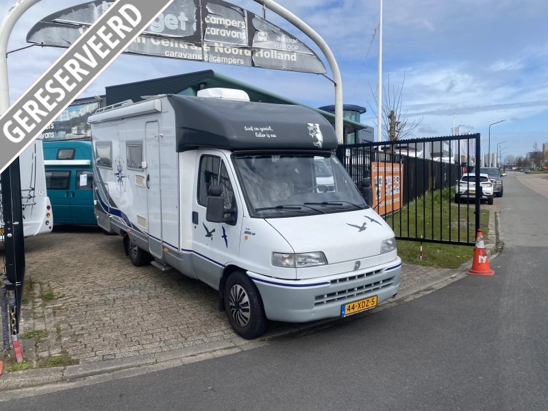 Dethleffs Globetrotter Frans bed Airco dinette 