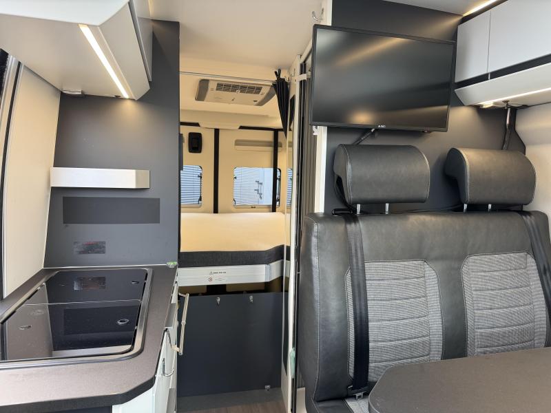 Adria Twin Supreme 640 SGX 9T Automaat- Hefbed  foto: 4