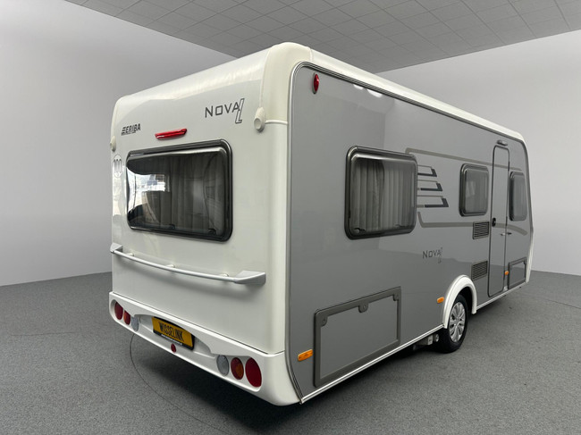 Eriba Nova Light 442 Crystal Silver foto: 13