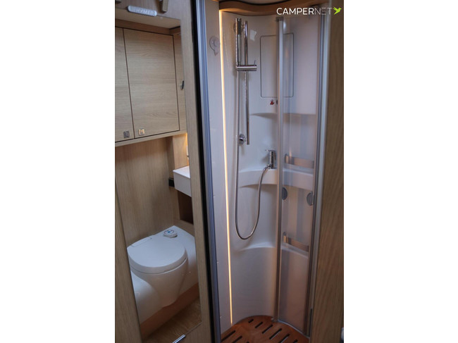Hymer BMC-T 600 Whiteline 170 PS Automatik | Wechselrichter | L&auml;ngsbetten | SLC Chassis | SOG Toilettenl&uuml;ftung | Markise | Maxxfan | Abus Extr Foto: 21