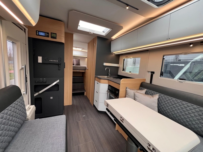 Adria Coral 670 DL 180PS AUT/NAVI/KAMERA Foto: 6