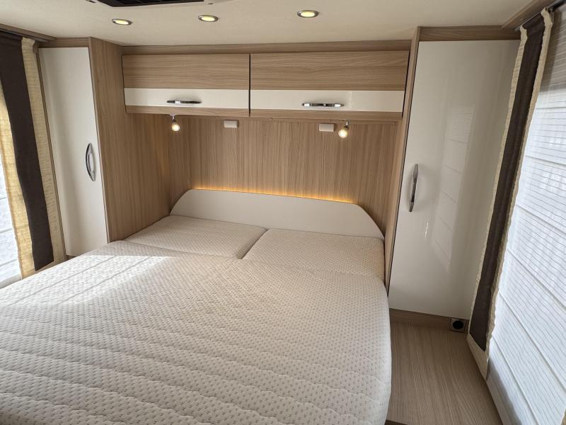Bürstner Nexxo T 745 - Automaat - Queensbed  foto: 18