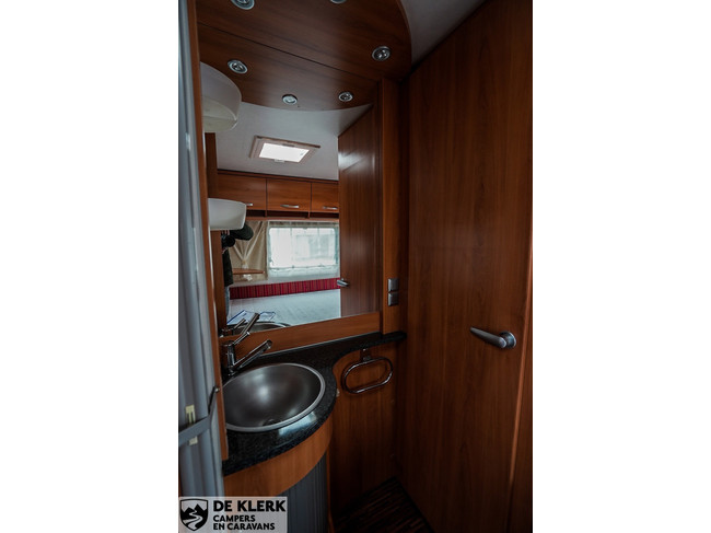 Eriba NOVA 435 GL foto: 10