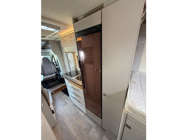 Hymer Exsis T 580 Automaat 9G 2020 Zonnepanelen! Trekhaak! foto: 21