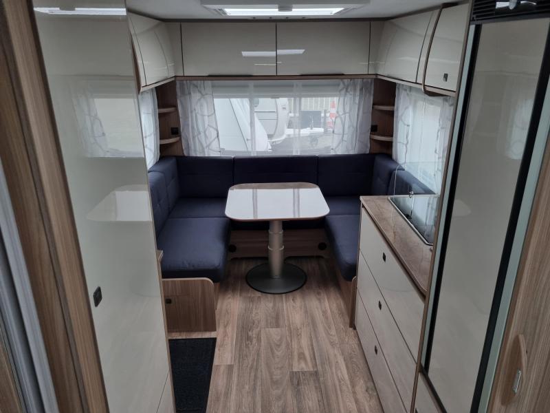 Fendt Tendenza 465 SFB 1800 kg - Vloerverwarming  foto: 2