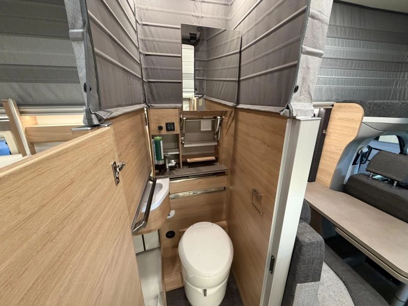 Knaus Tourer CUVision 500 MQ Automatik | Ex-Vermietung Foto: 12