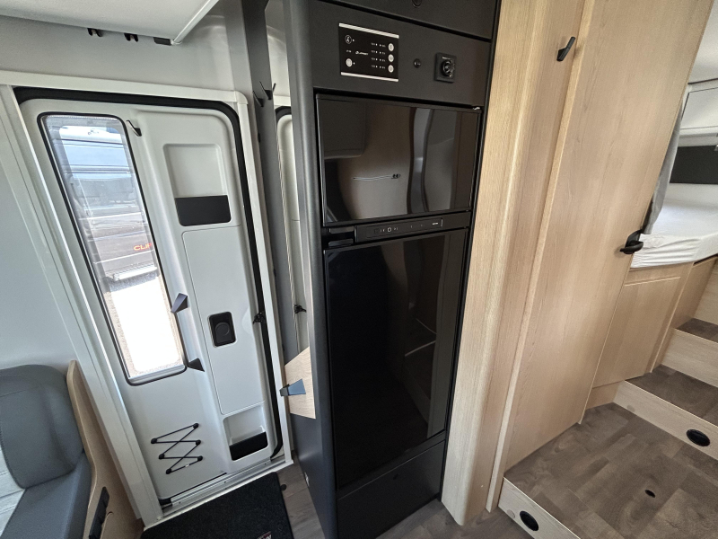 Sunlight T 68 Adventure Edition + Klimaanlage & Hubbett Foto: 8