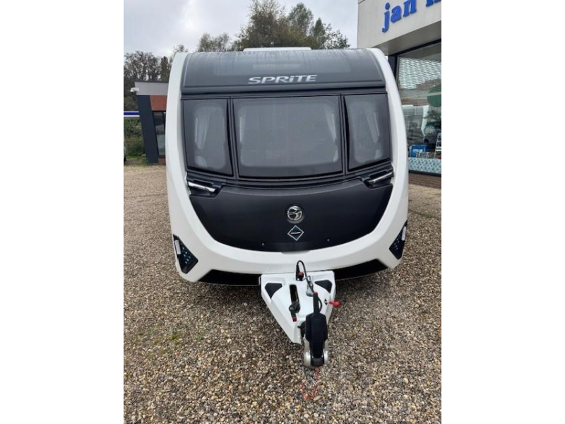 Sprite Mondial 470 SE frans bed  foto: 2
